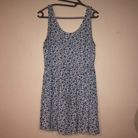 Sleeveless skater dress - Picture 1 of 4